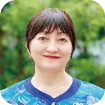 国際日本学部 学部長 恩塚 千代さんの写真