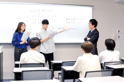 【会場 Ａ棟　教室】学びにフレル：足を引っ張るカニ思考と周りを引っ張るリーダーシップ―同調圧力に負けないヒント