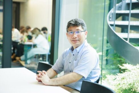  【会場 Ａ棟　】　学びにフレル：社会学って何だろう？