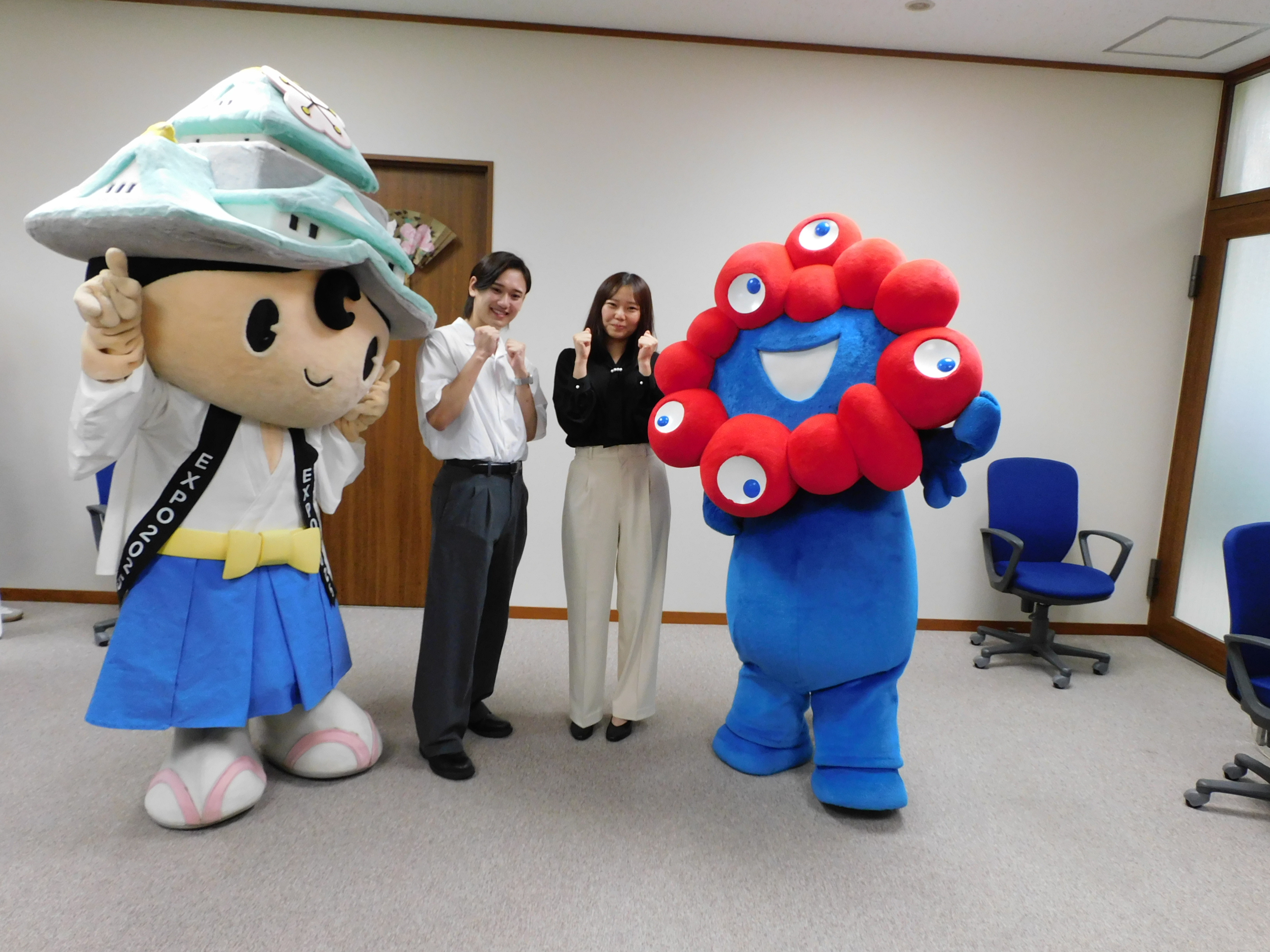 画面左が小松原さん、右が内畑谷さん
