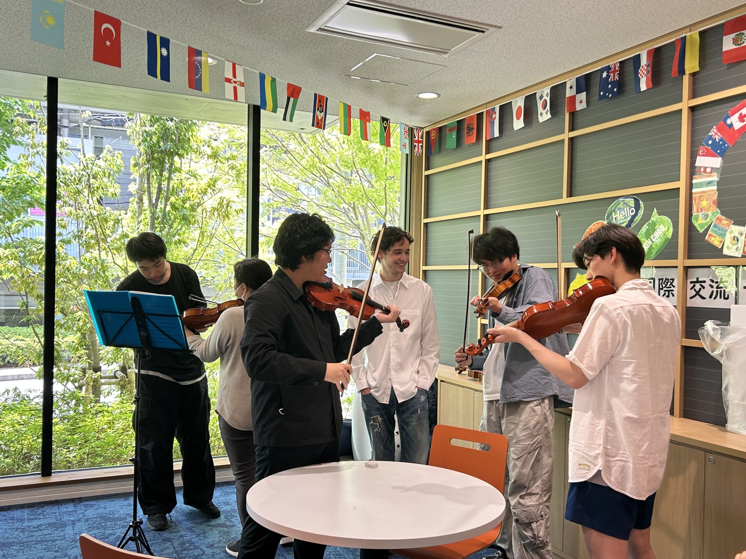 楽器体験の様子