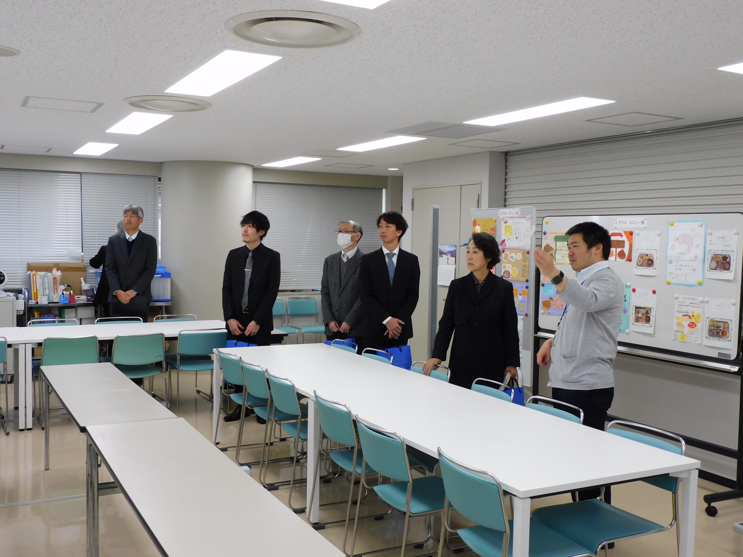 キャンパス施設見学（給食経営管理実習室）